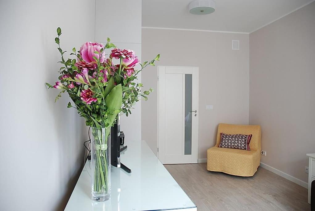 Lägenhet Superapart Podwale 9 Unique, Step Into Tranquility And Relaxation Warszawa